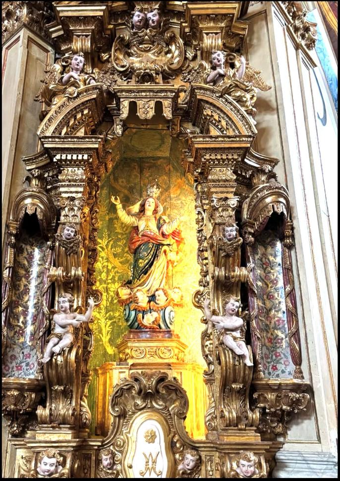 Baroque wood sculpture by Hélio Petrus